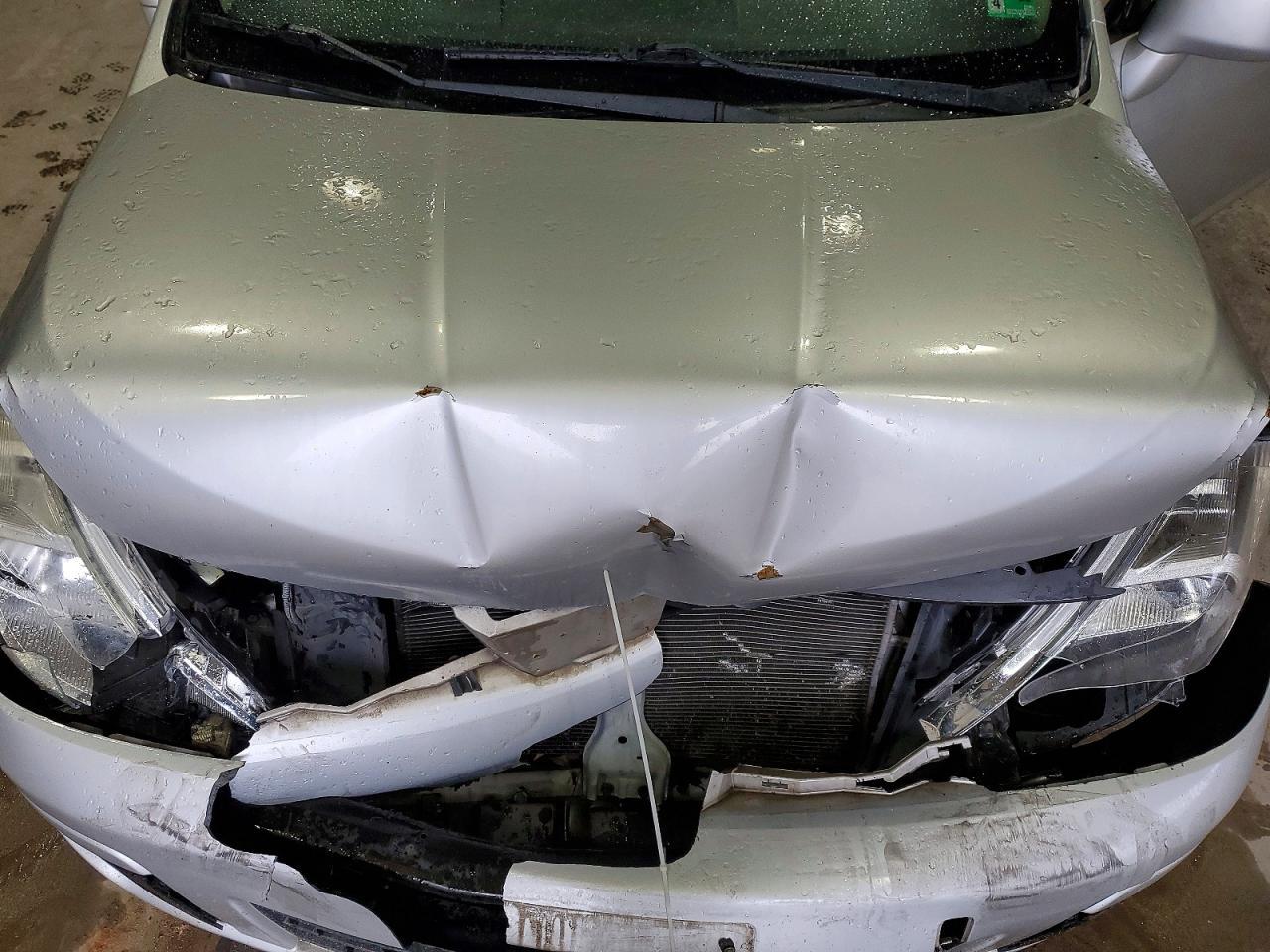 2011 NISSAN VERSA