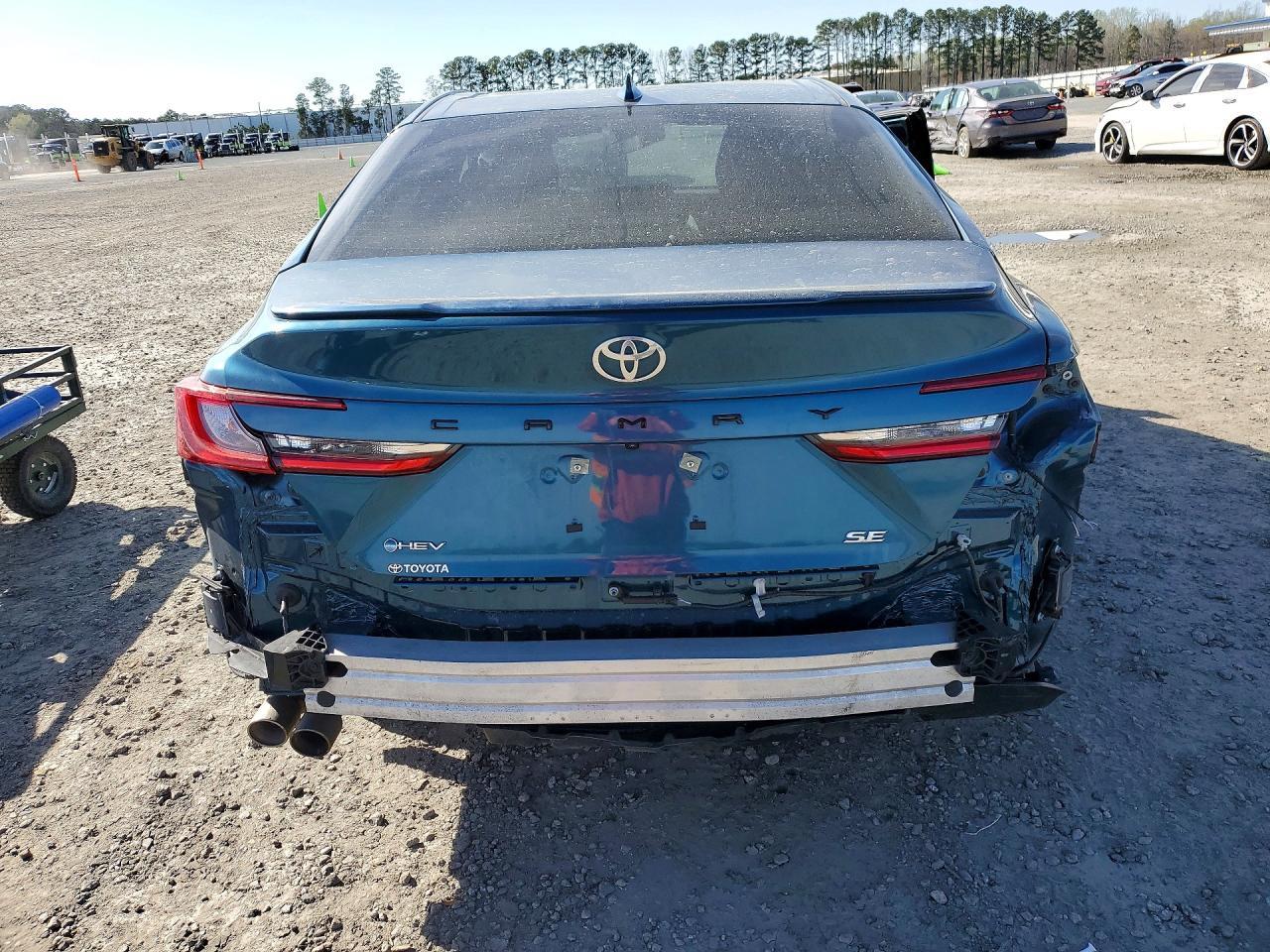 2025 TOYOTA CAMRY