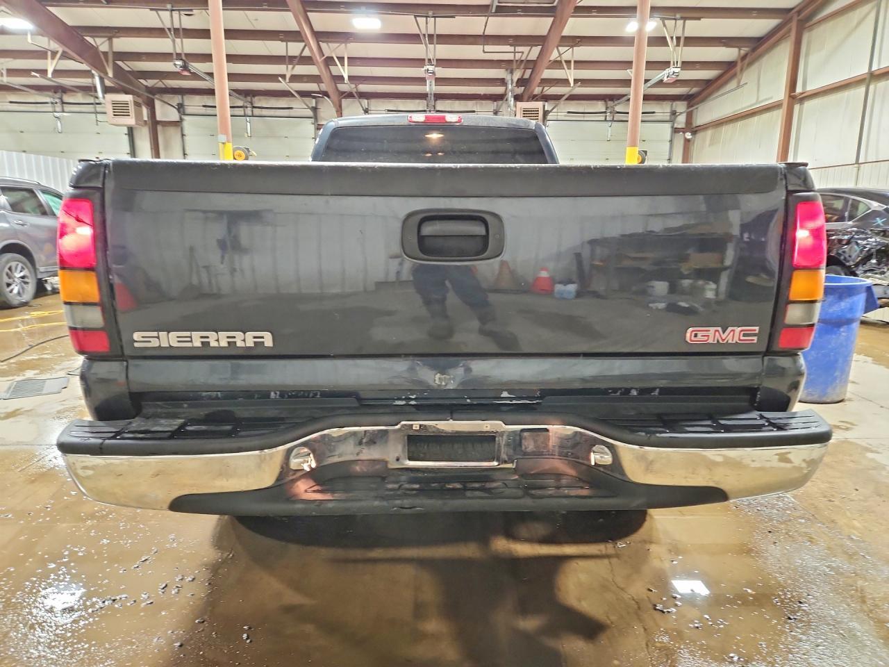 2004 GMC Sierra