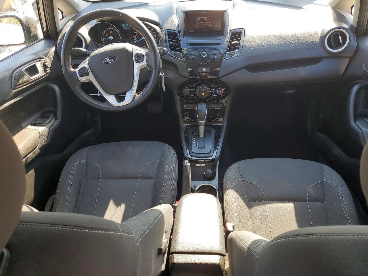 2014 FORD Fiesta