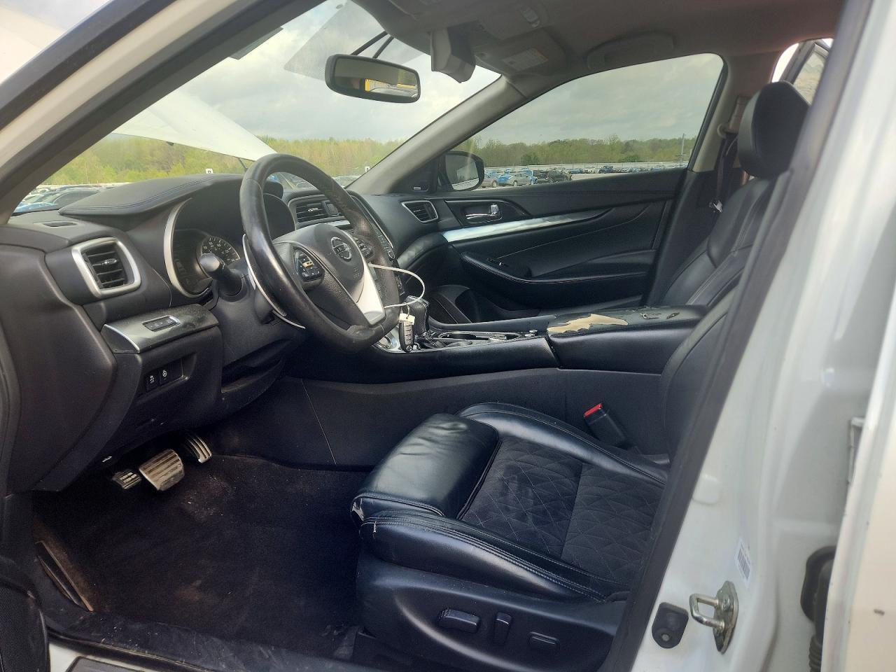2017 NISSAN Maxima