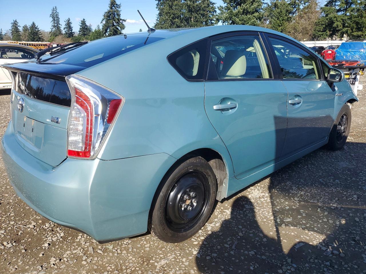 2015 TOYOTA PRIUS