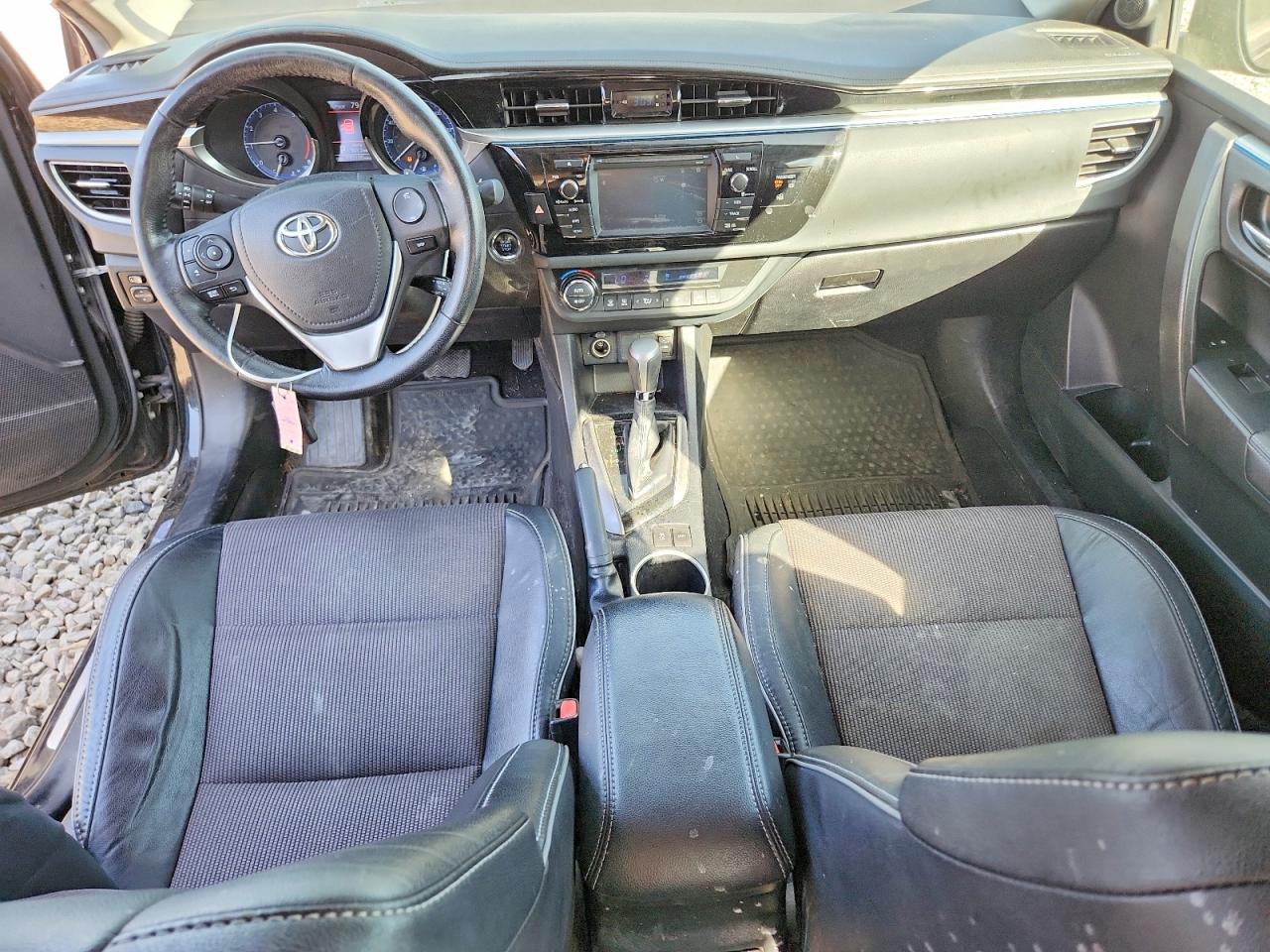 2016 TOYOTA COROLLA