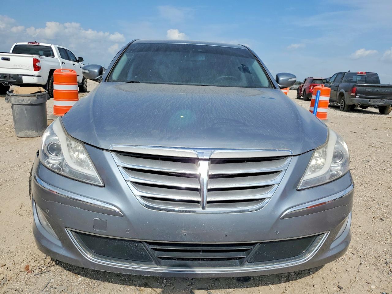 2014 HYUNDAI GENESIS
