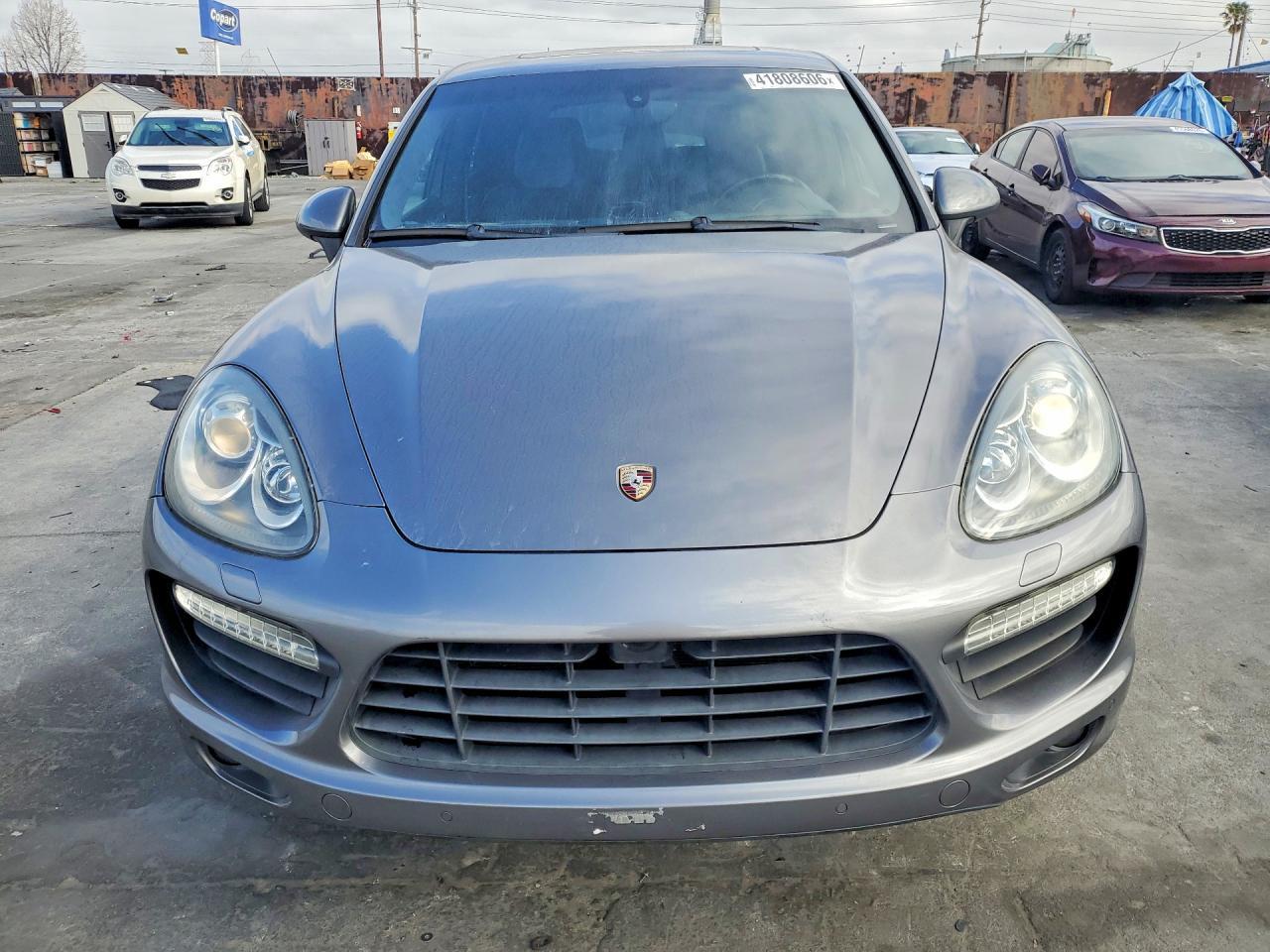 2011 PORSCHE CAYENNE