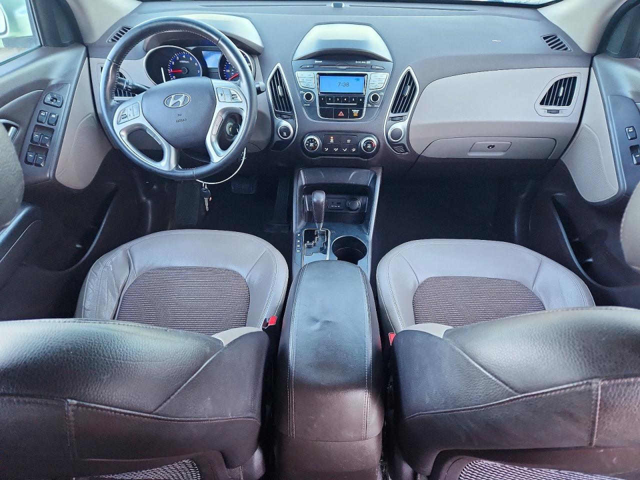 2010 HYUNDAI TUCSON