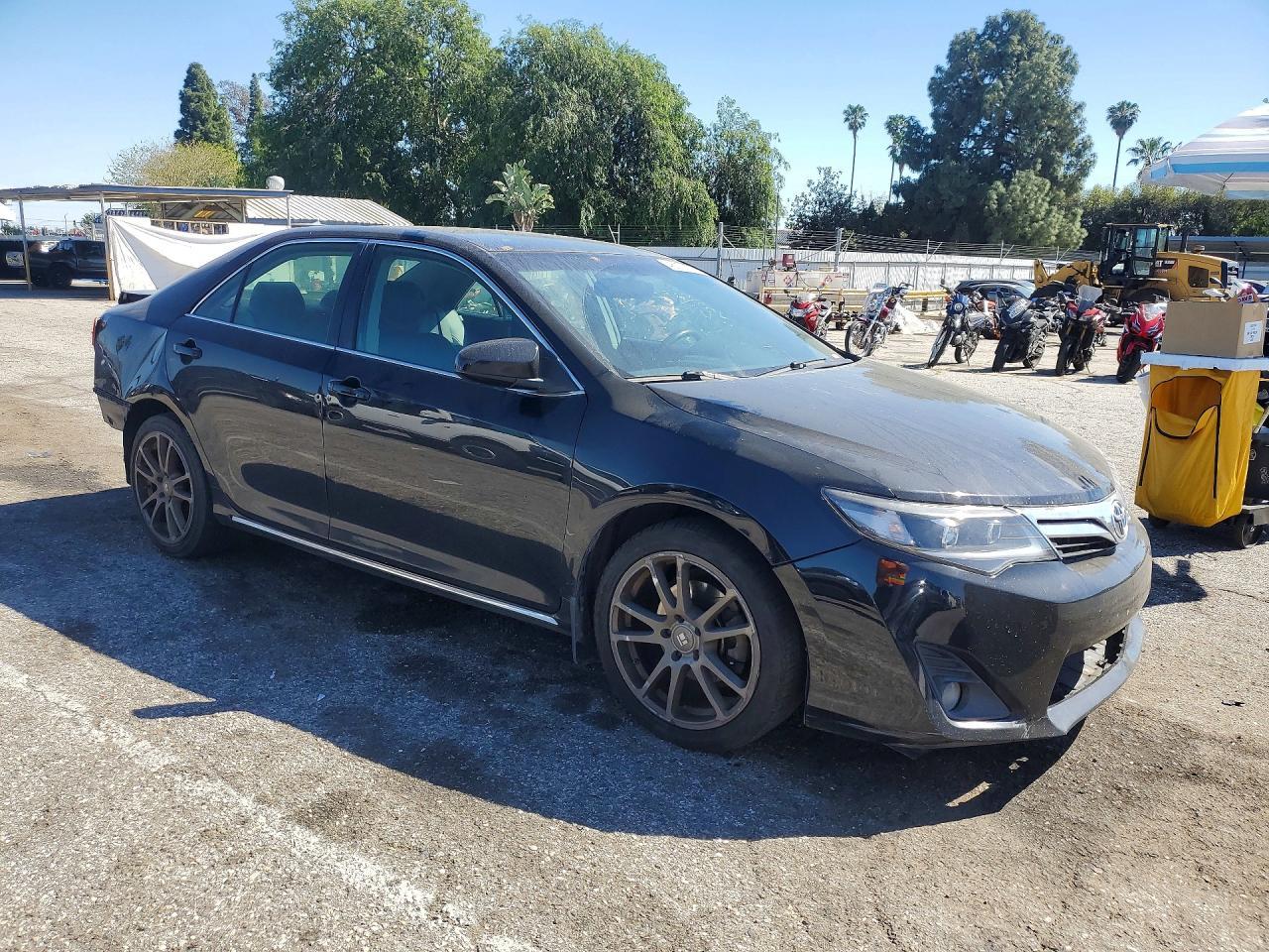 2012 TOYOTA CAMRY