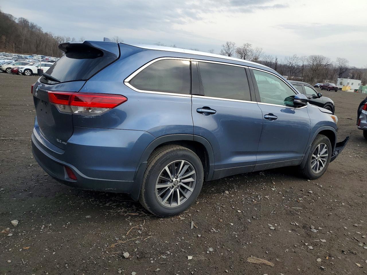 2019 TOYOTA HIGHLANDER