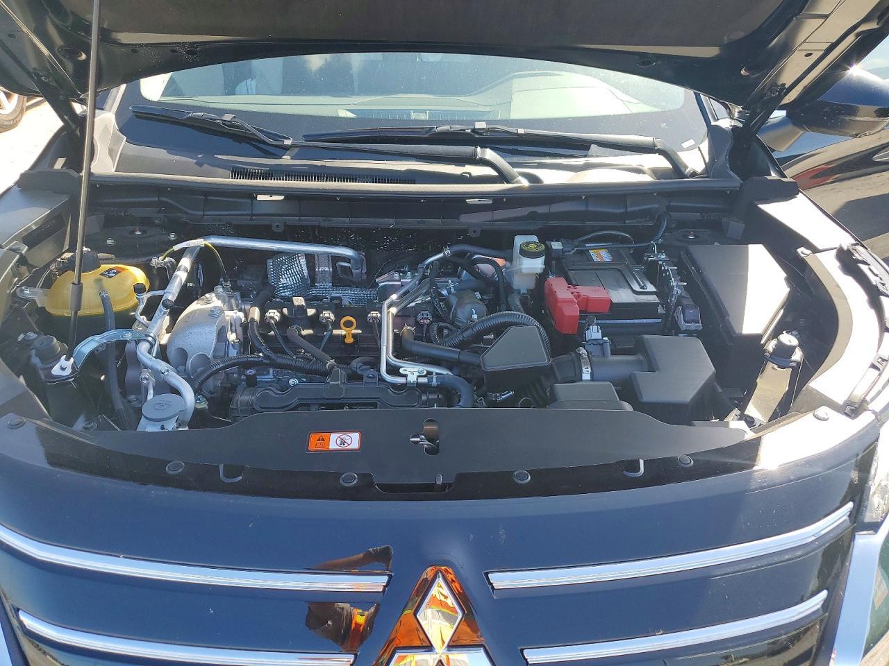 2025 MITSUBISHI outlander