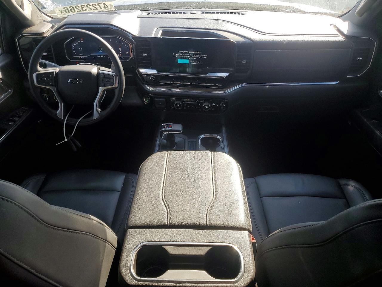 2024 CHEVROLET Silverado