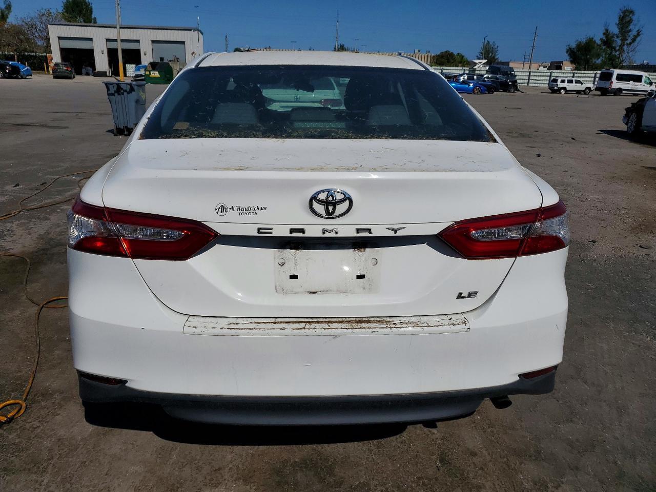 2018 TOYOTA CAMRY