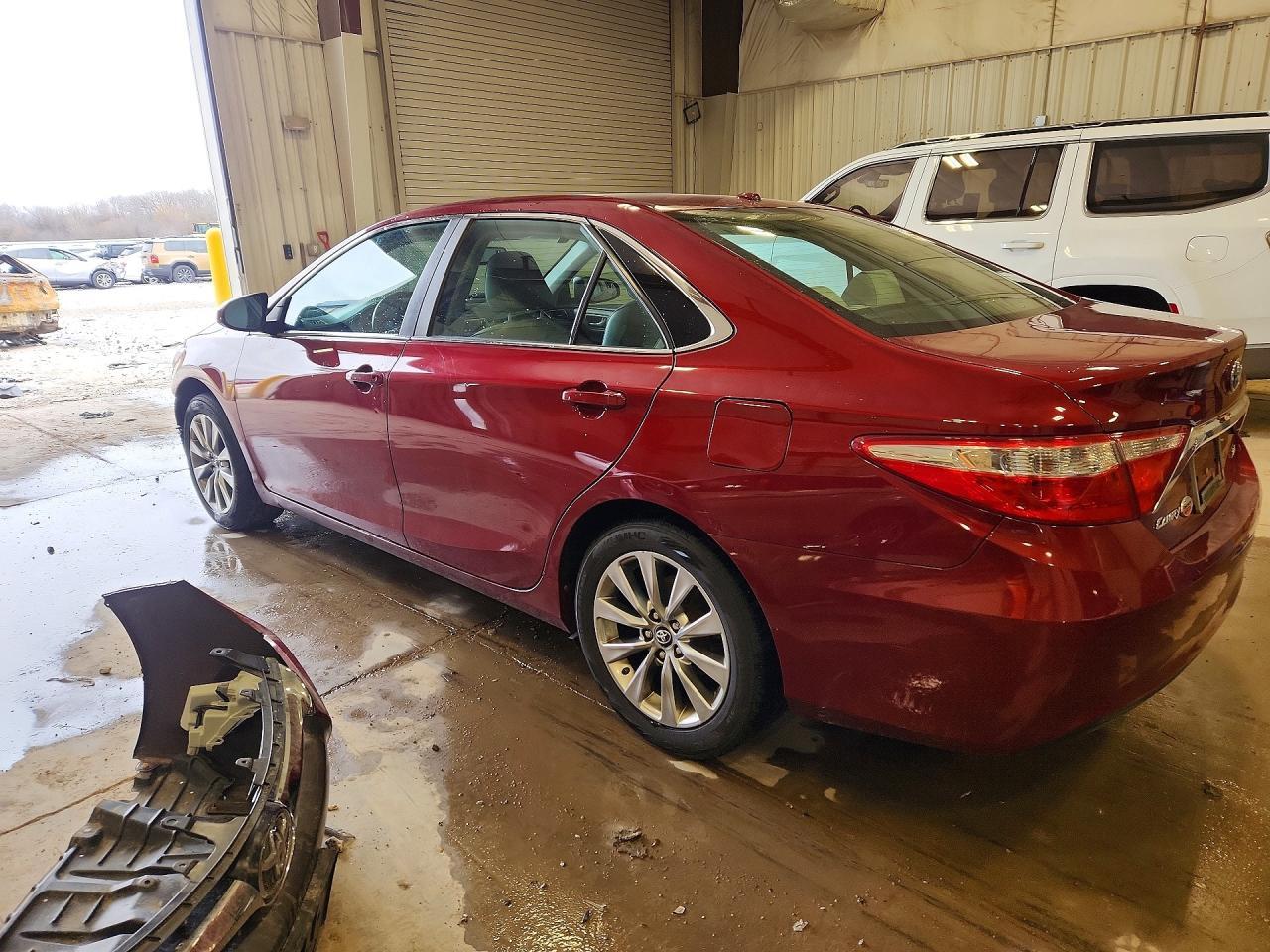 2016 TOYOTA CAMRY