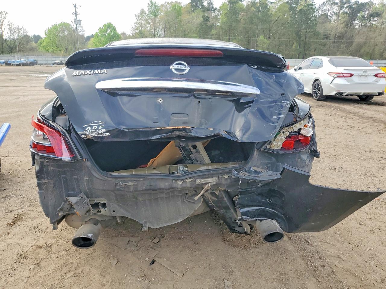 2014 NISSAN Maxima