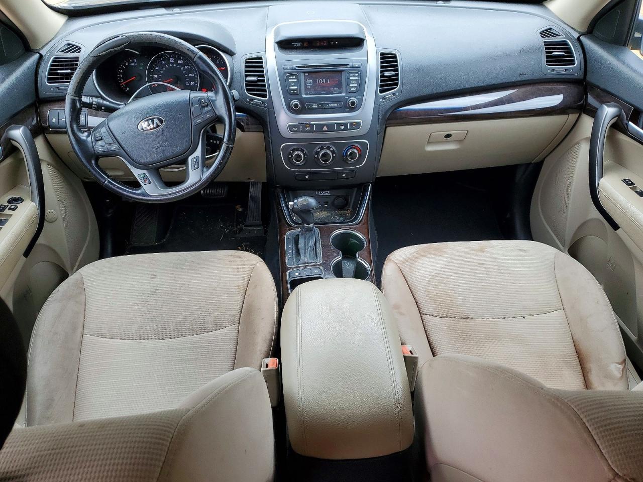 2014 KIA SORENTO