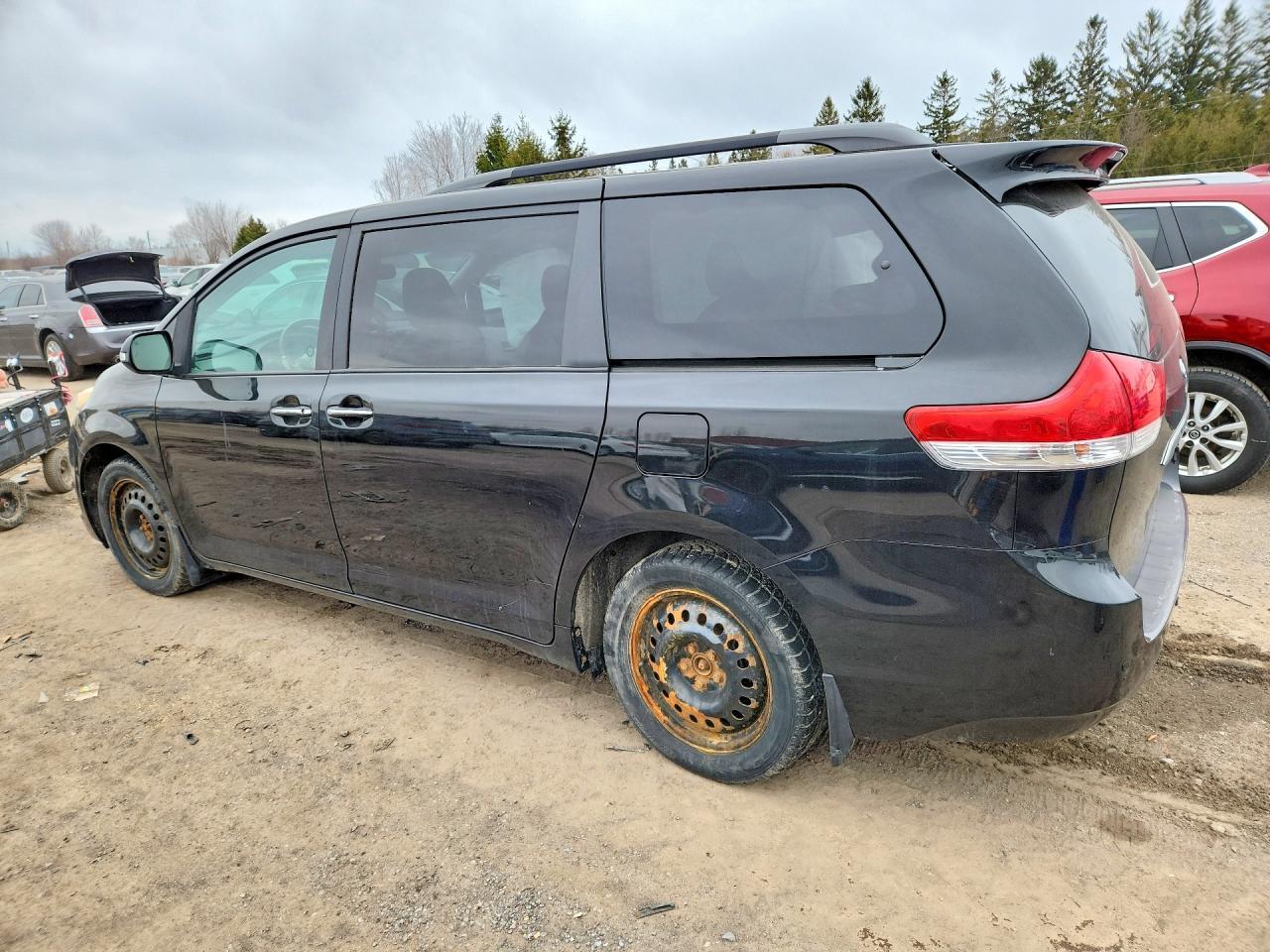 2014 TOYOTA SIENNA