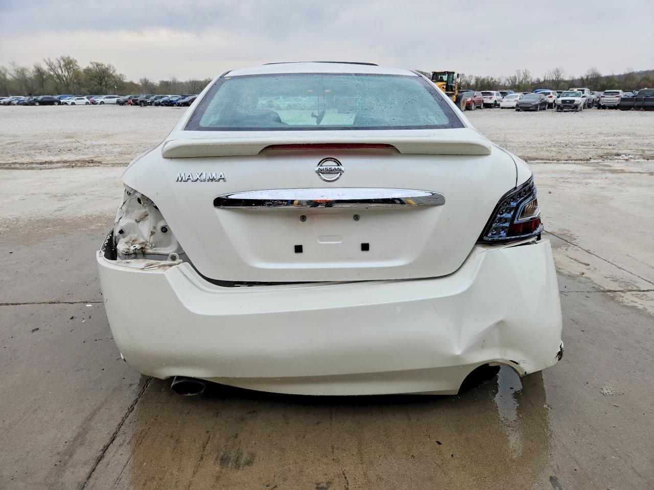 2014 NISSAN Maxima