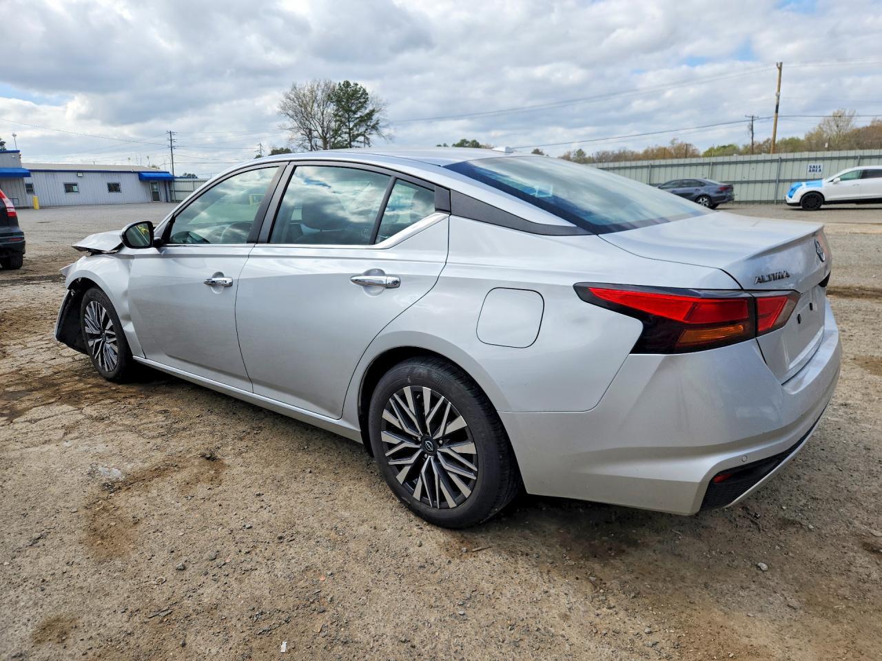 2023 NISSAN ALTIMA