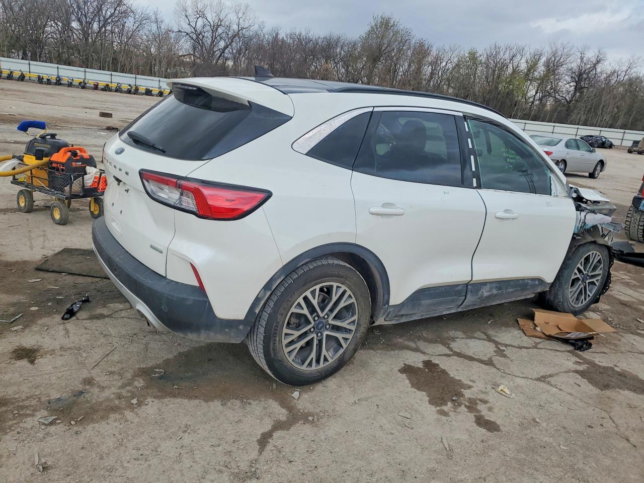 2020 FORD ESCAPE