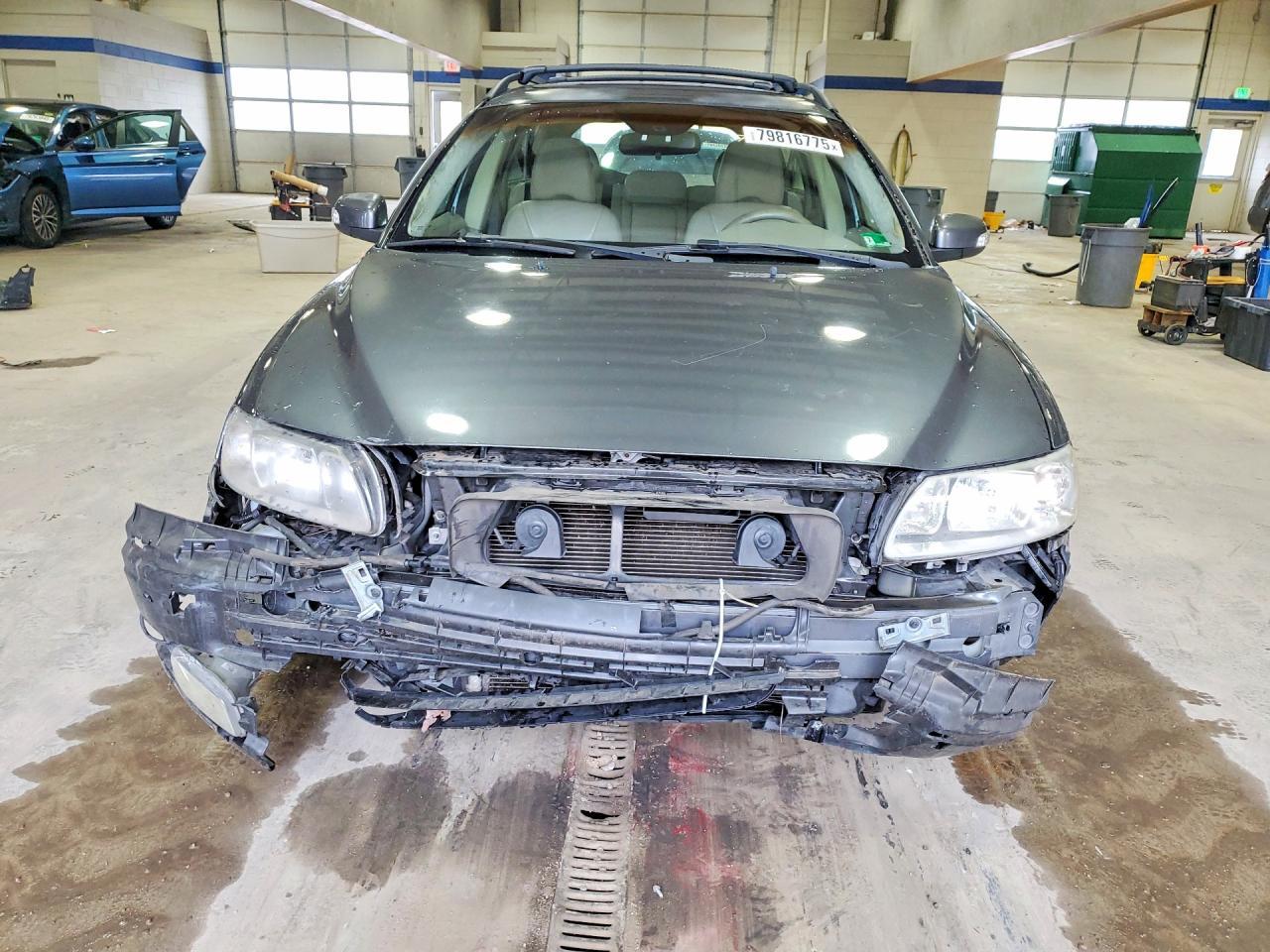 2007 VOLVO V70