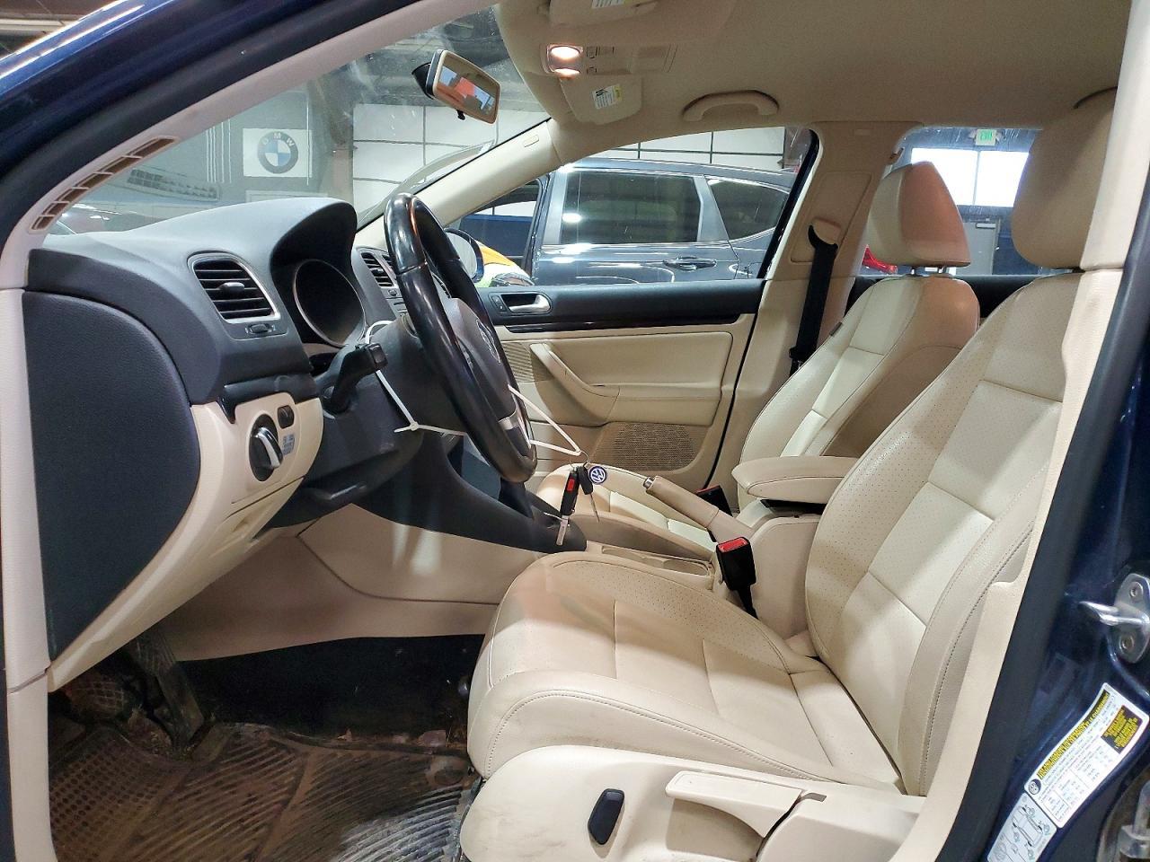 2013 VOLKSWAGEN JETTA