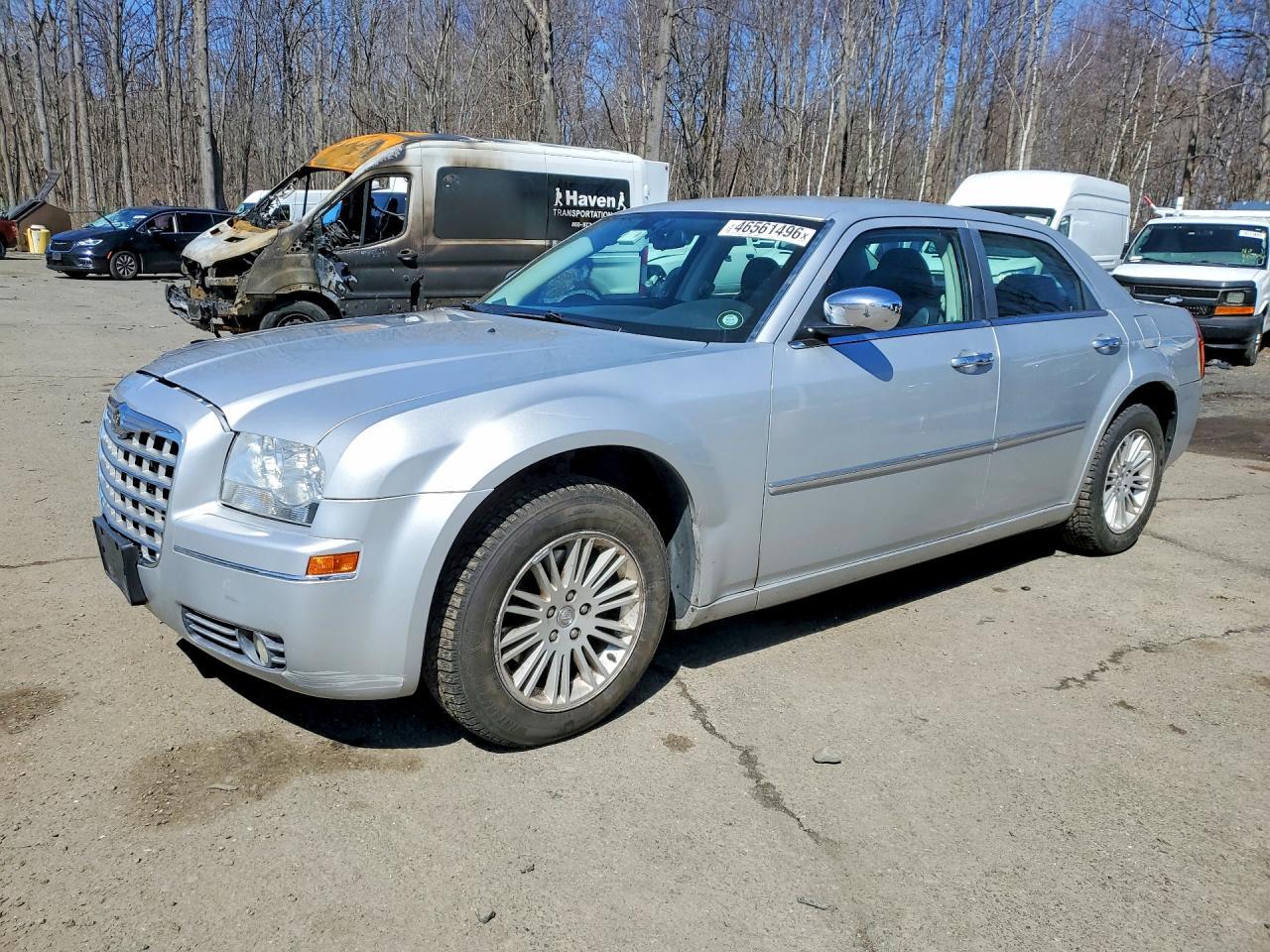 2010 CHRYSLER 300