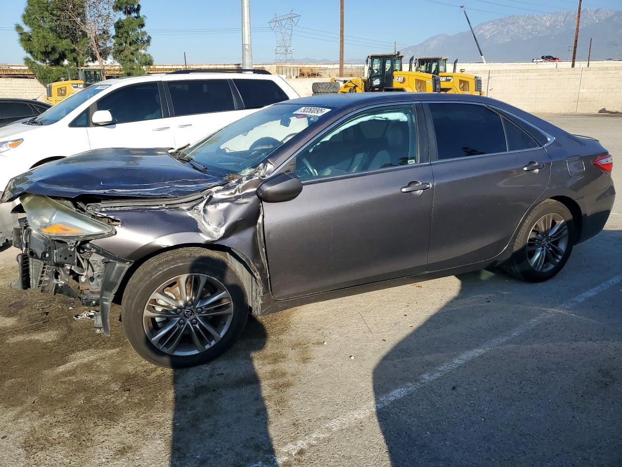 2016 TOYOTA CAMRY