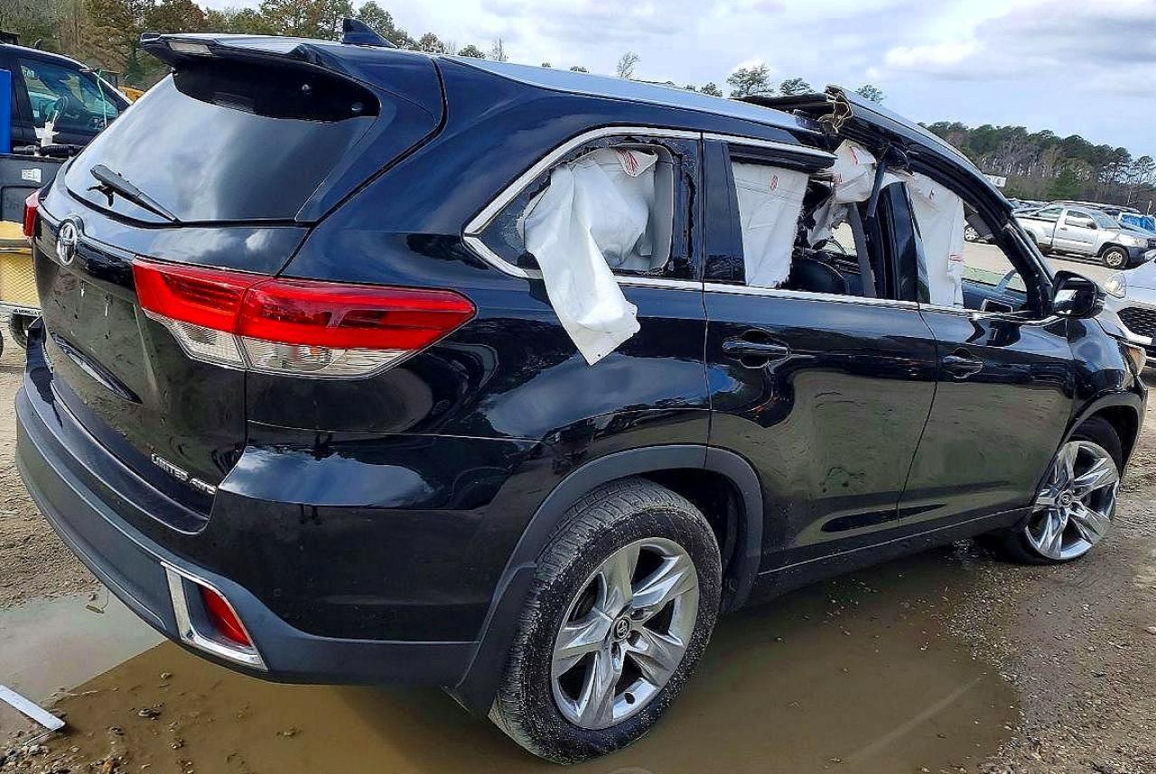 2018 TOYOTA HIGHLANDER