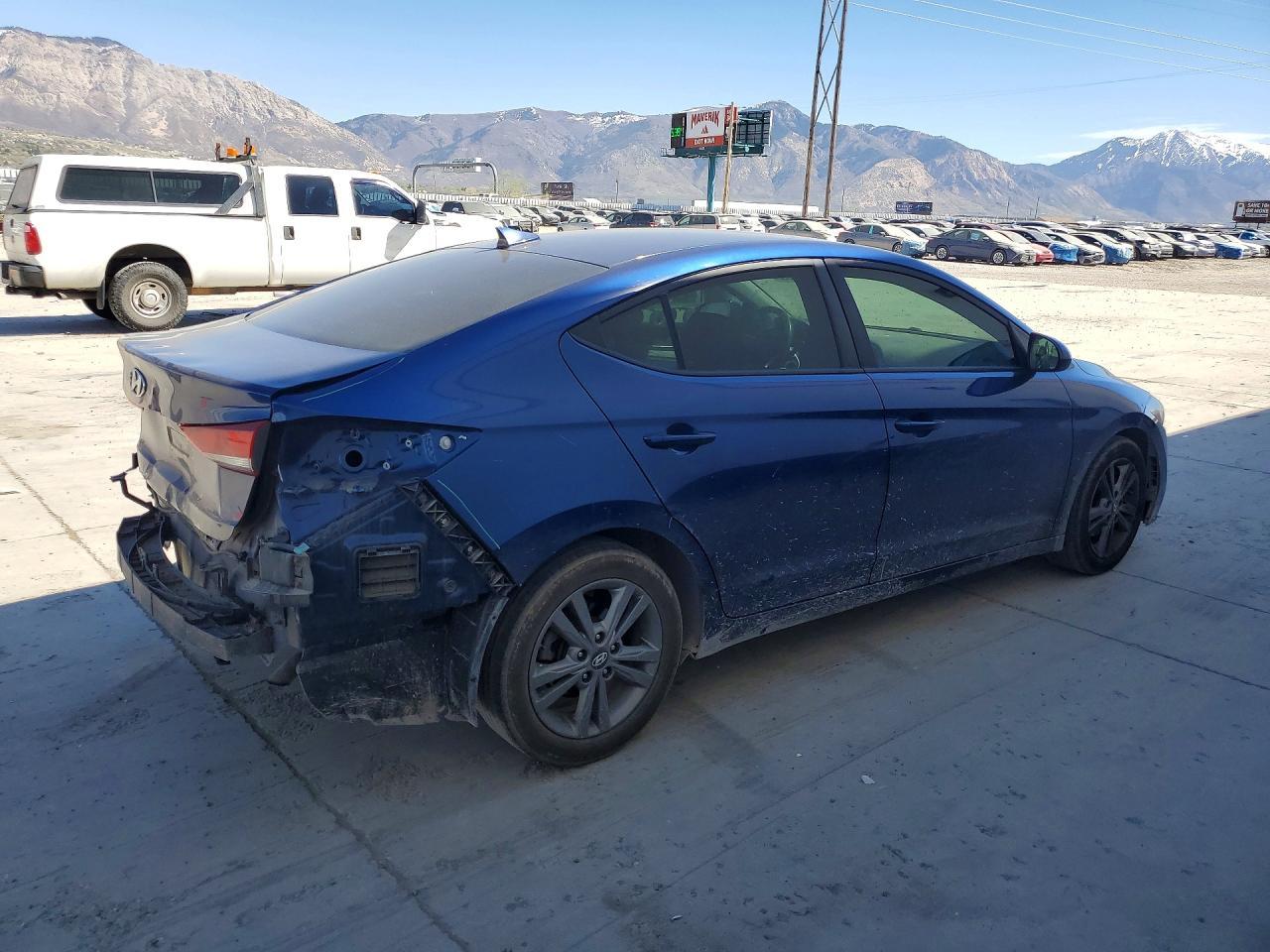 2018 HYUNDAI ELANTRA