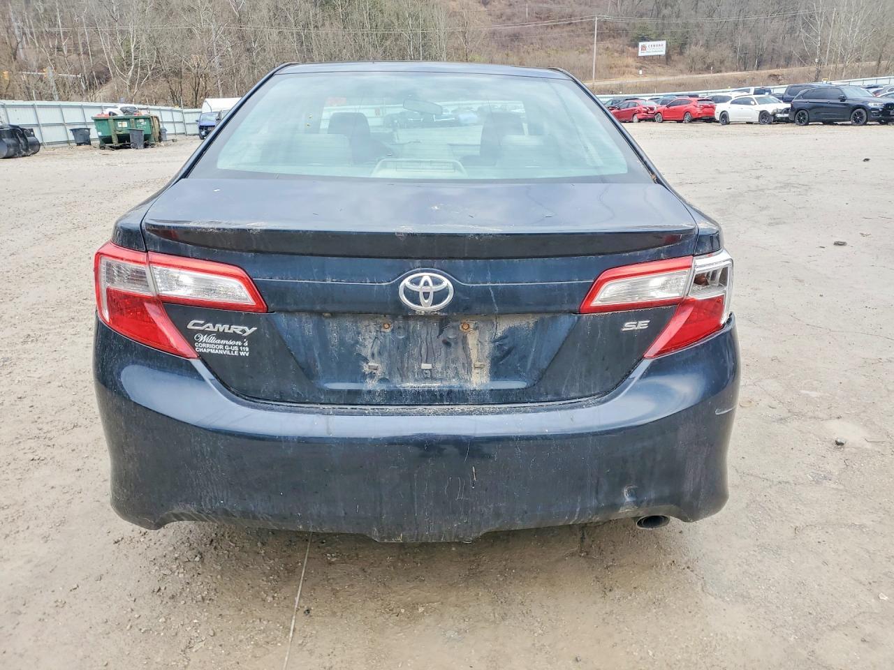 2014 TOYOTA CAMRY