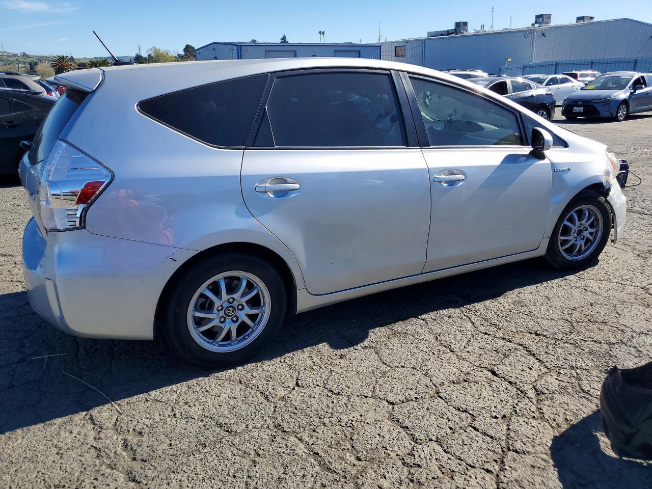 2012 TOYOTA PRIUS V