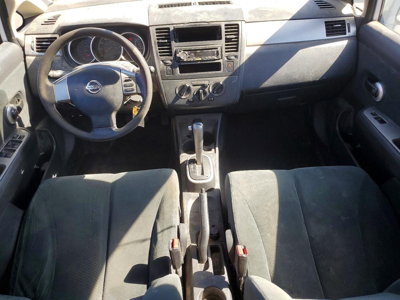 2010 NISSAN VERSA