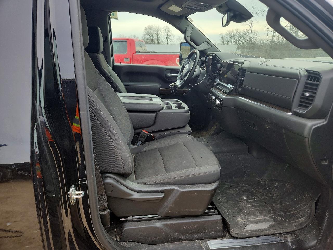2024 GMC Sierra