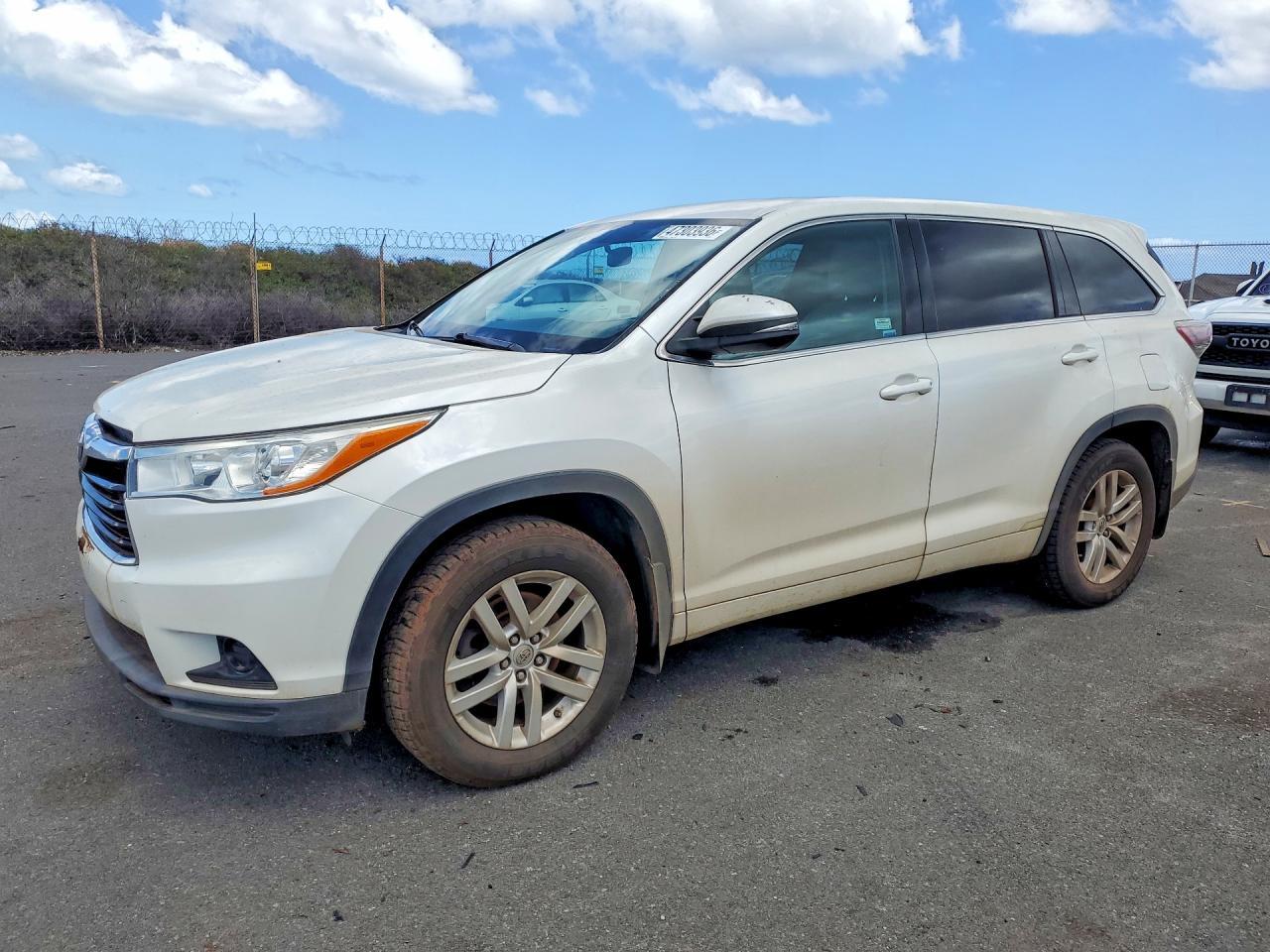2014 TOYOTA HIGHLANDER