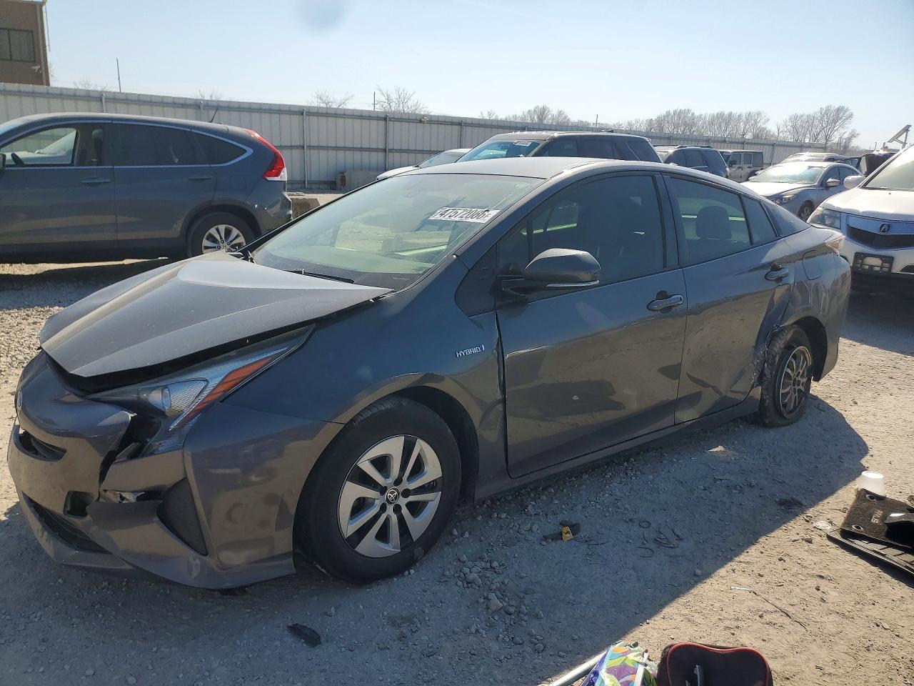 2016 TOYOTA PRIUS
