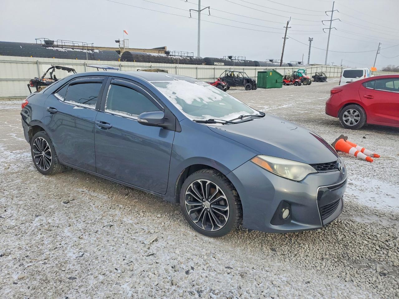2015 TOYOTA COROLLA
