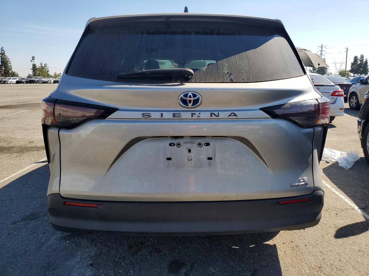 2024 TOYOTA SIENNA