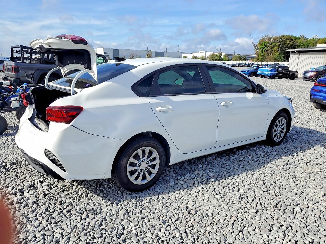 2024 KIA FORTE