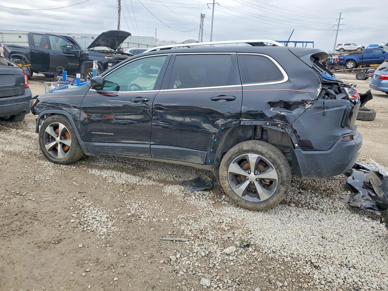 2019 JEEP CHEROKEE