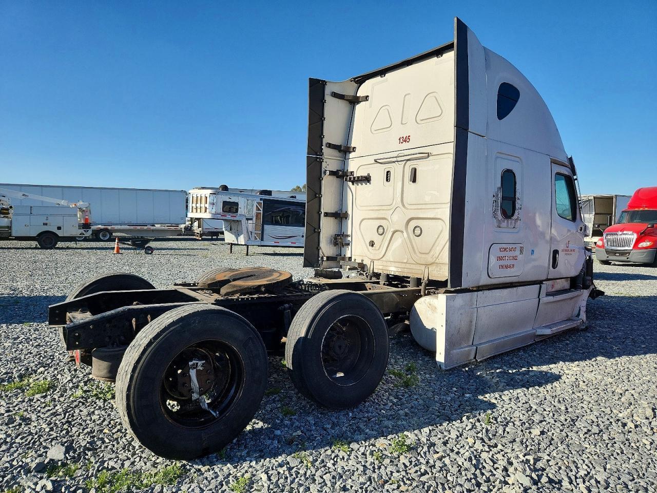 2022 FREIGHTLINER CASCADIA 126