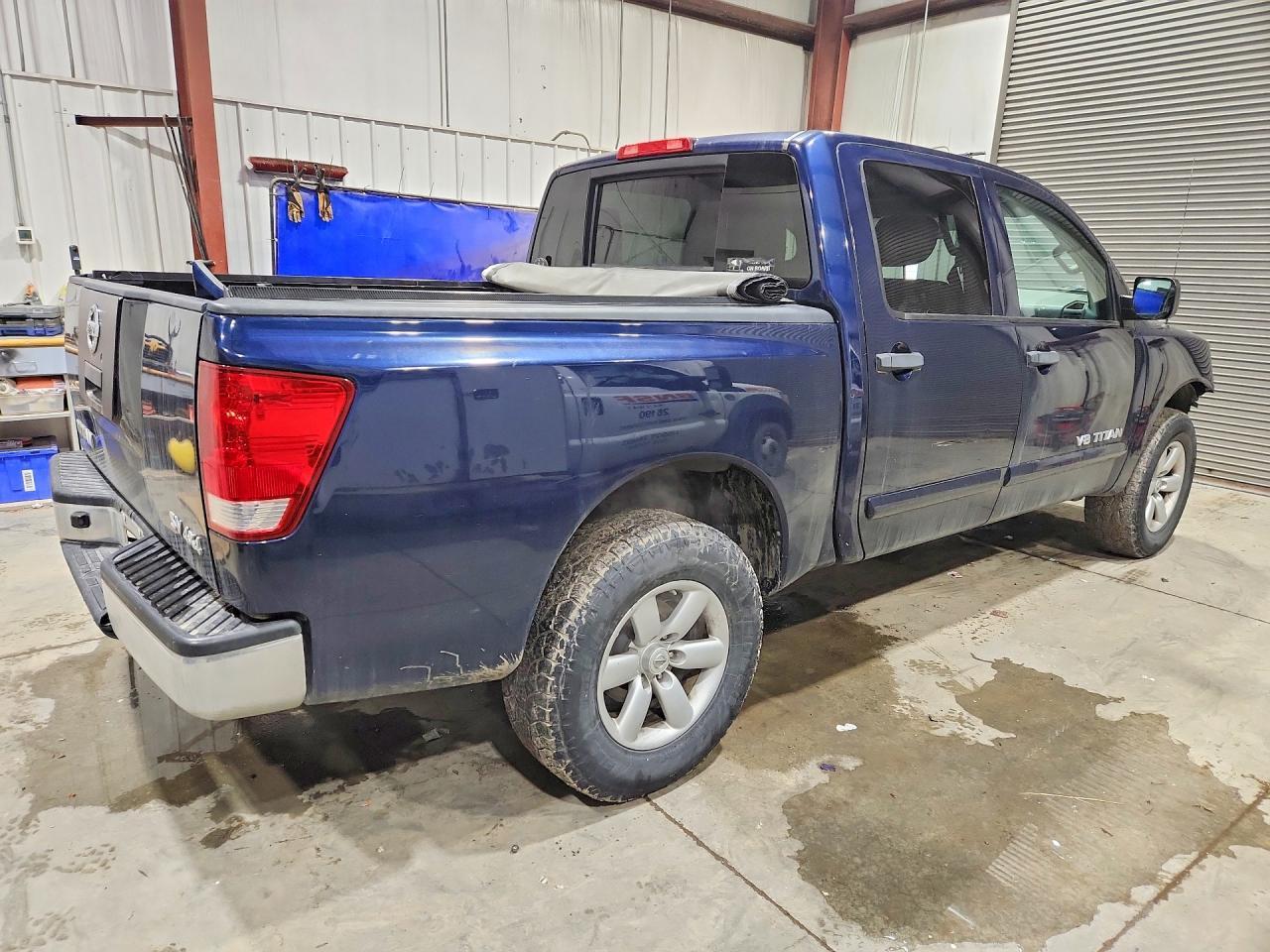 2012 NISSAN Titan