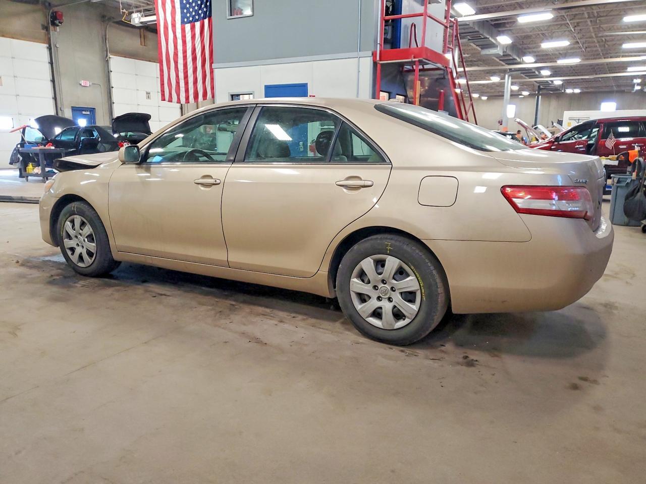2011 TOYOTA CAMRY