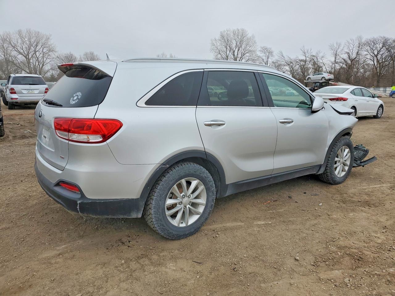 2016 KIA SORENTO