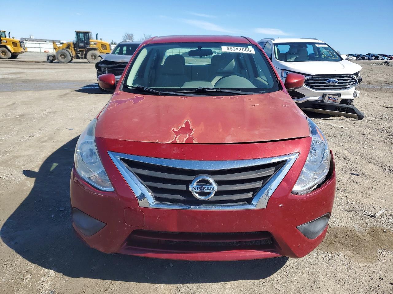 2015 NISSAN VERSA