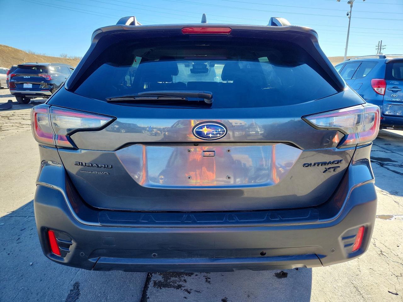 2021 SUBARU Outback