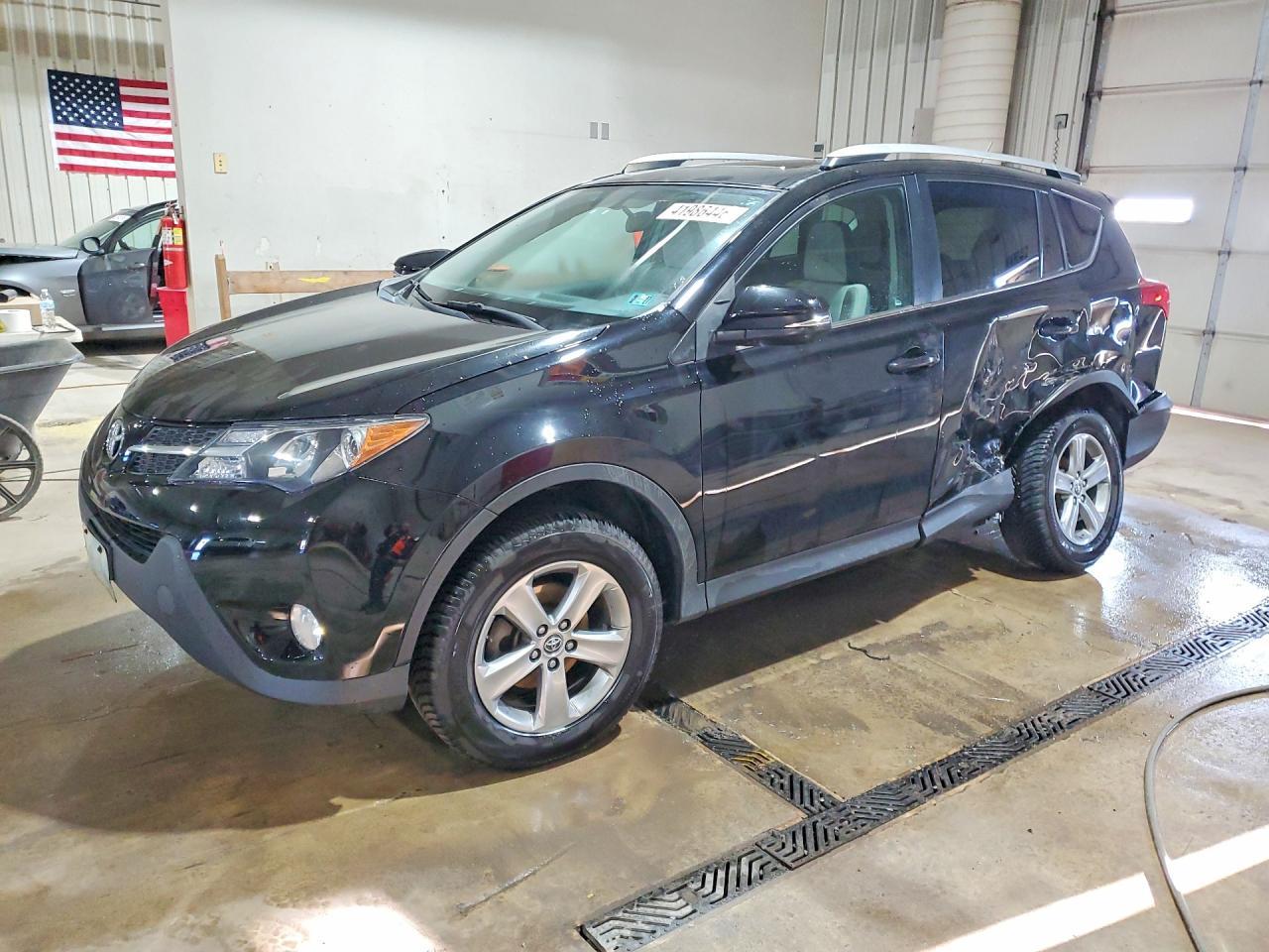 2015 TOYOTA RAV4