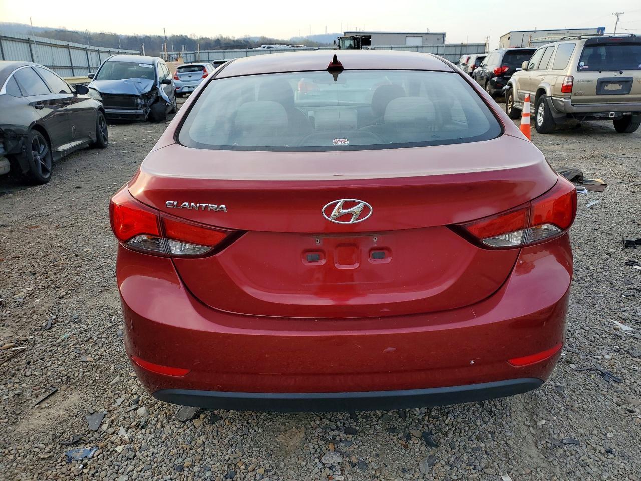2016 HYUNDAI ELANTRA