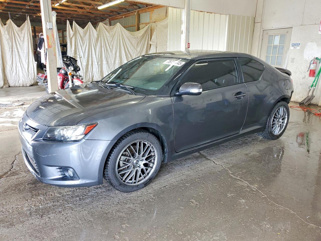 2013 SCION TC