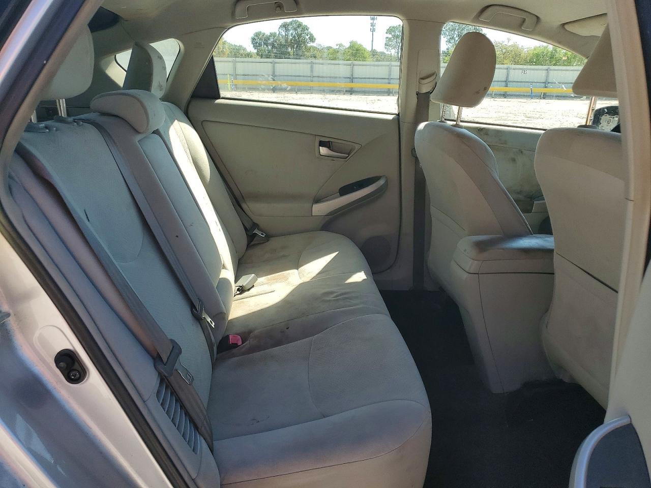 2013 TOYOTA PRIUS