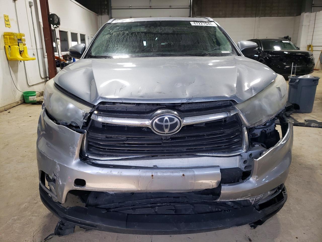 2015 TOYOTA HIGHLANDER