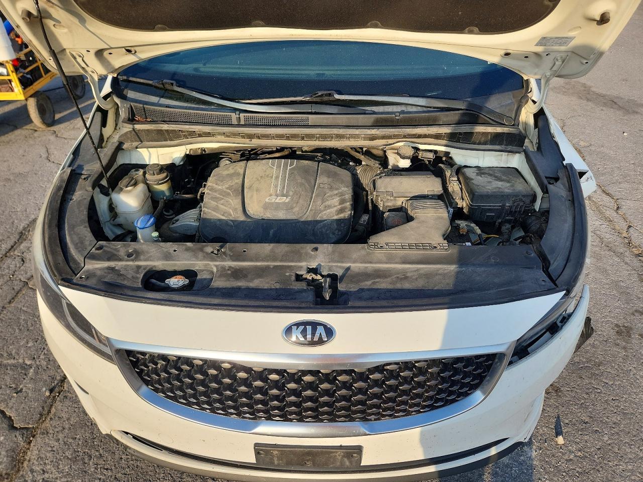2016 KIA SEDONA